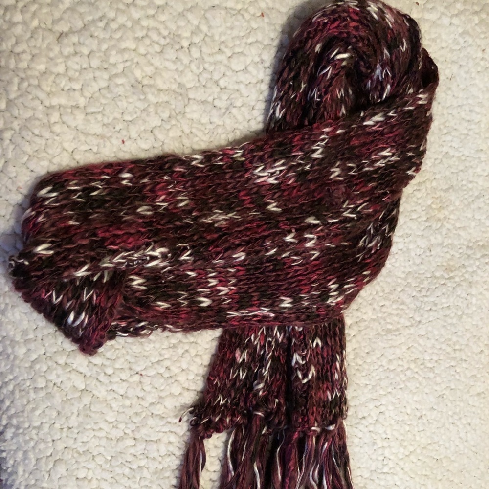 BeAuTiFuL Burgundy/Multi SuPeR CoZy winter scarf!